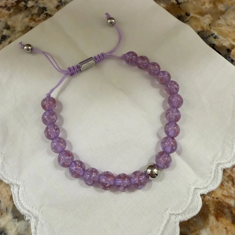 NOGU Lilac | Silver | Firefly Glass Macrame Bracelet - Picture 4 of 10